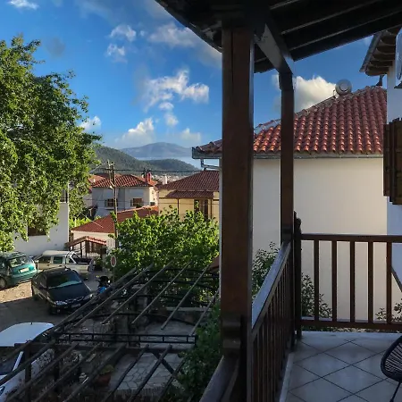 בית נופש Mountain Breeze Sanctuary וולוס