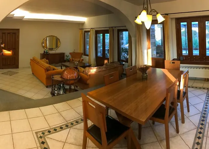 בית נופש Mountain Breeze Sanctuary וולוס