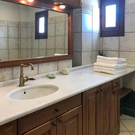 Mountain Breeze Sanctuary 볼로스